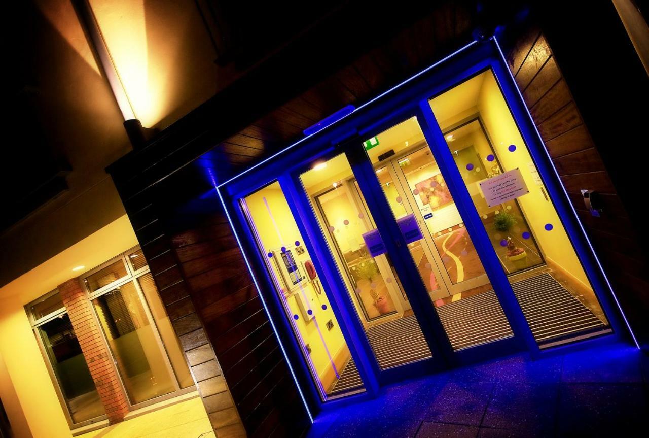 Belmore Court & Motel إيننيسكيلن المظهر الخارجي الصورة